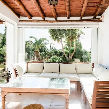 Luxurious Retreat In Βίλα